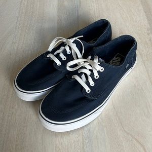 Navy blue men’s vans